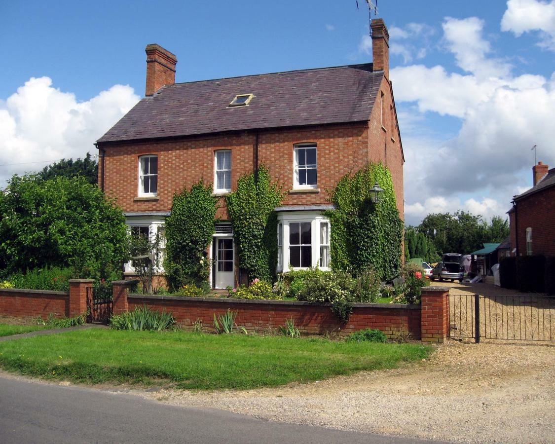 Winton House Bed & Breakfast Stratford-upon-Avon Exterior foto